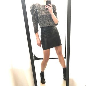 💫Silk Gray and Black Print Top💫